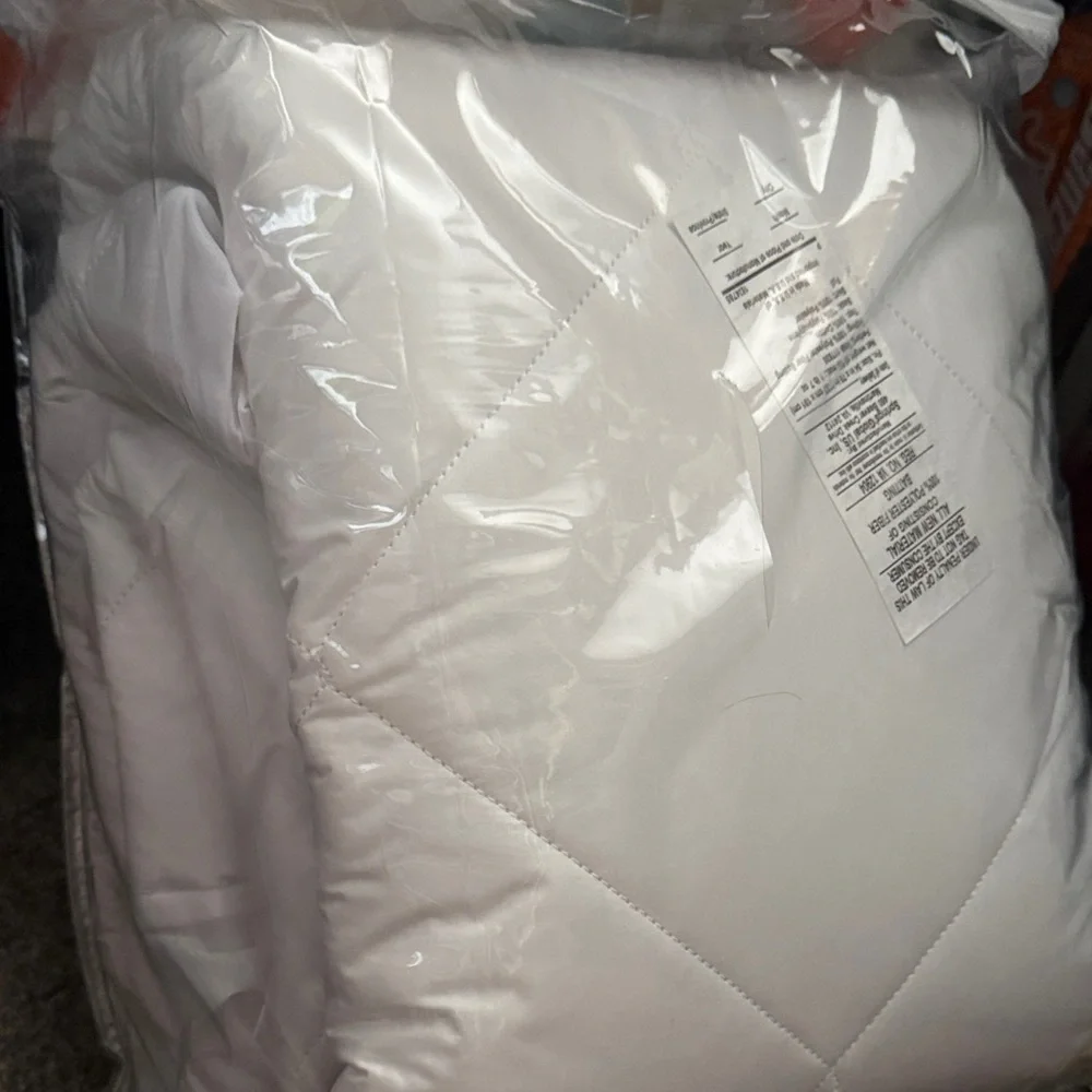 Serta Perfect Sleeper Allergen Barrier Mattress Pad